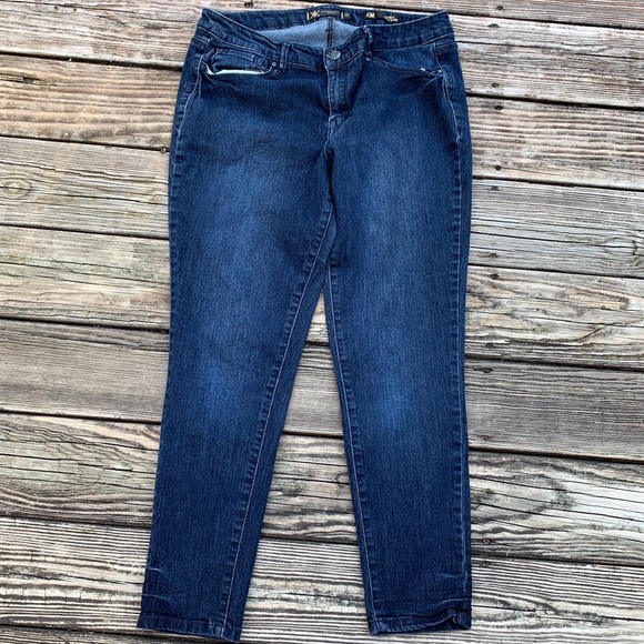 kim kardashian curvy skinny jeans